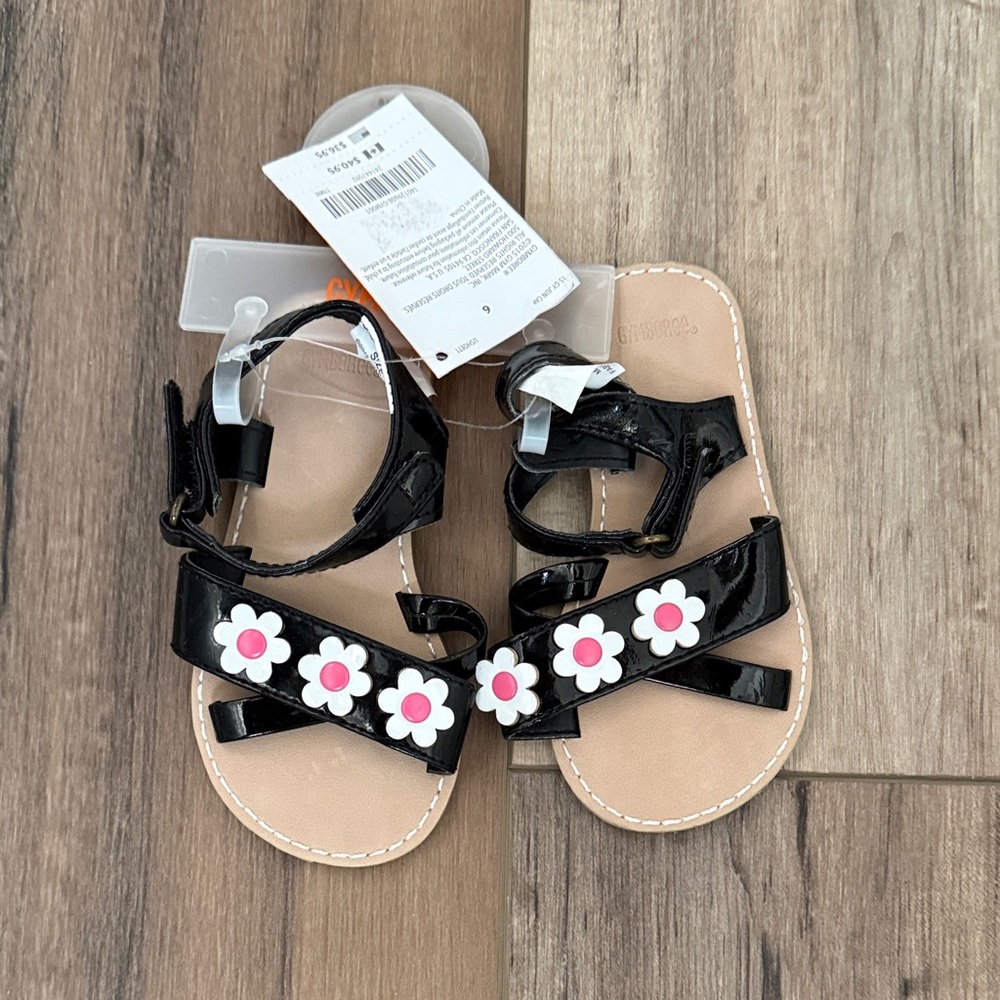 Size 6 toddler girls Gymboree flower sandals, new Black Kids Sandals